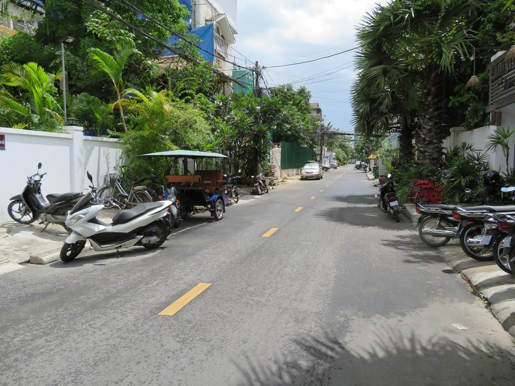 The Little Garden Boutique Hotel Phnom Penh Esterno foto