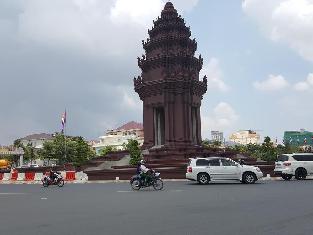 The Little Garden Boutique Hotel Phnom Penh Esterno foto